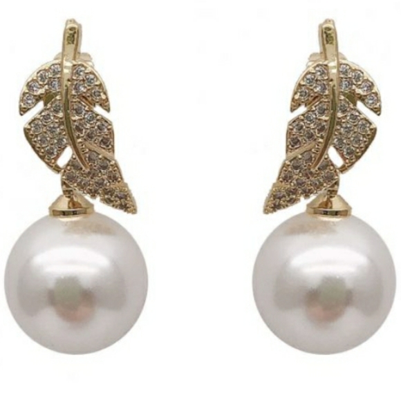 2/$29 Leaf and Pearl Earrings - Picture 4 of 9